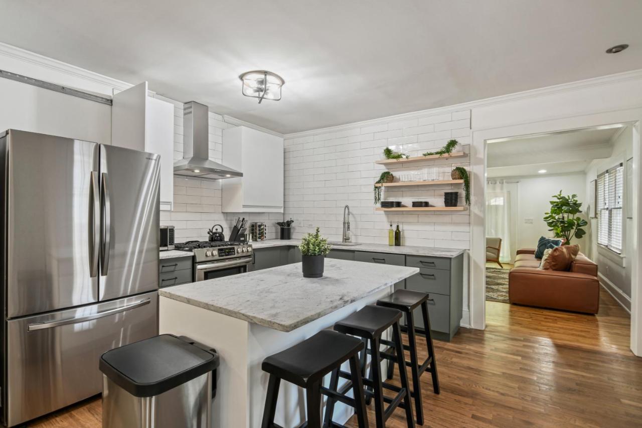 Sun Lit Bungalow With Good Vibes And Lots Of Wine - Designedbydom Atlanta Zewnętrze zdjęcie