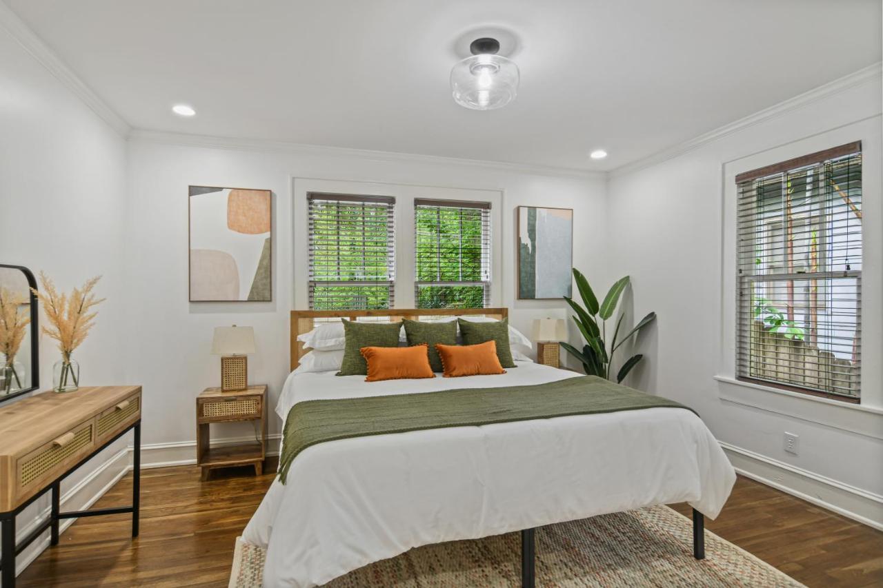 Sun Lit Bungalow With Good Vibes And Lots Of Wine - Designedbydom Atlanta Zewnętrze zdjęcie